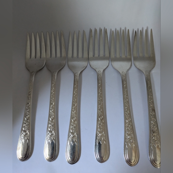 1930's Silverplate Dessert Salad Forks Set Of 6 Fortune By Wallace Floral Handle - Picture 10 of 11